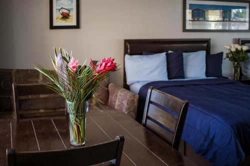 Riptide Oceanfront Hotel image 41