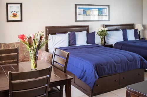 Riptide Oceanfront Hotel image 43